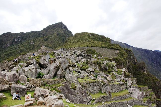 のんびり寝そべってぼんやりしたり、もの思いにふけってゆったりした時間を過ごすのもいいもんですね。<br />
