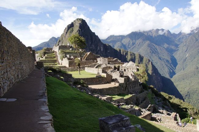 ゲートへと続く通路まで戻ってきました。帰りの列車時刻を考えると、そろそろここを後にしてバスに乗らなければなりません。<br /><br />