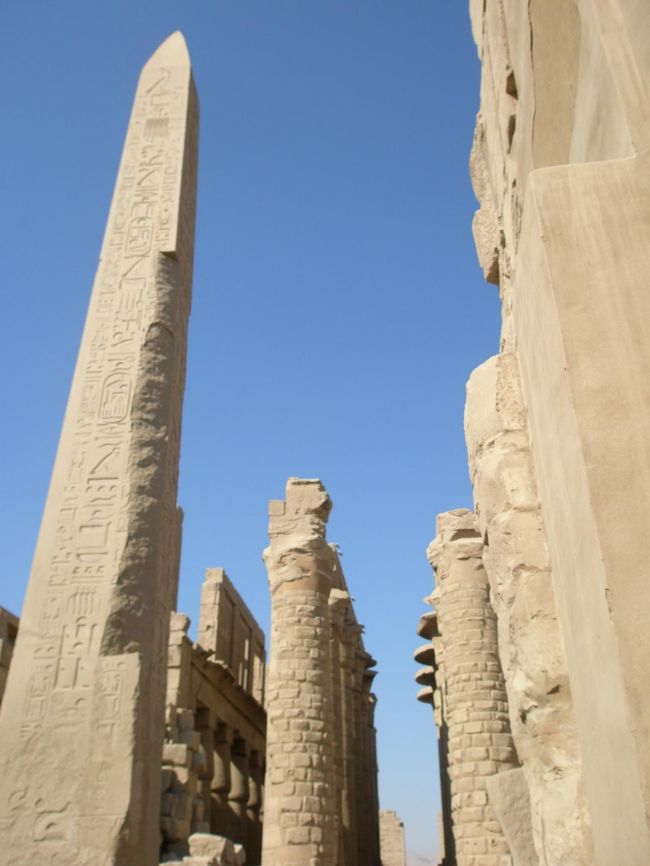 カルナック神殿。
