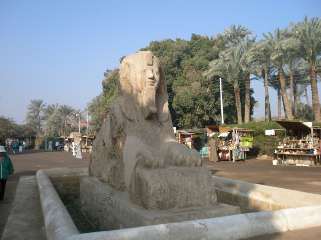 メンフィスにある小さなスフィンクス。スフィンクスがあるのは２カ所のみ。