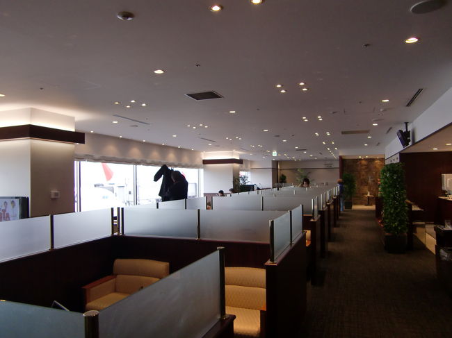 ラウンジ内<br /><br />この日はいつもより空いているような気がしました。