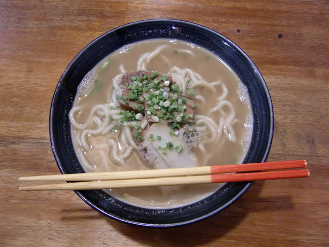 飲んだあとのそばがまた旨い！<br /><br />本来なら独り寂しく食事をする筈でしたがJ氏と楽しく食事することができ、<br />料理もいつもより品数を多く食べることができました。