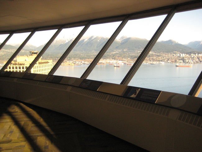 １７７メートルの高さの展望台からは、<br />バンクーバーの景色が３６０度楽しめます☆