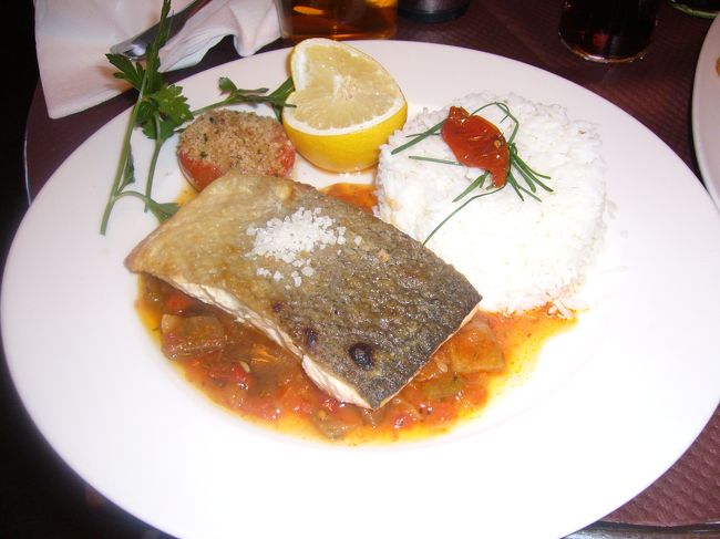 旦那は魚のソテー。