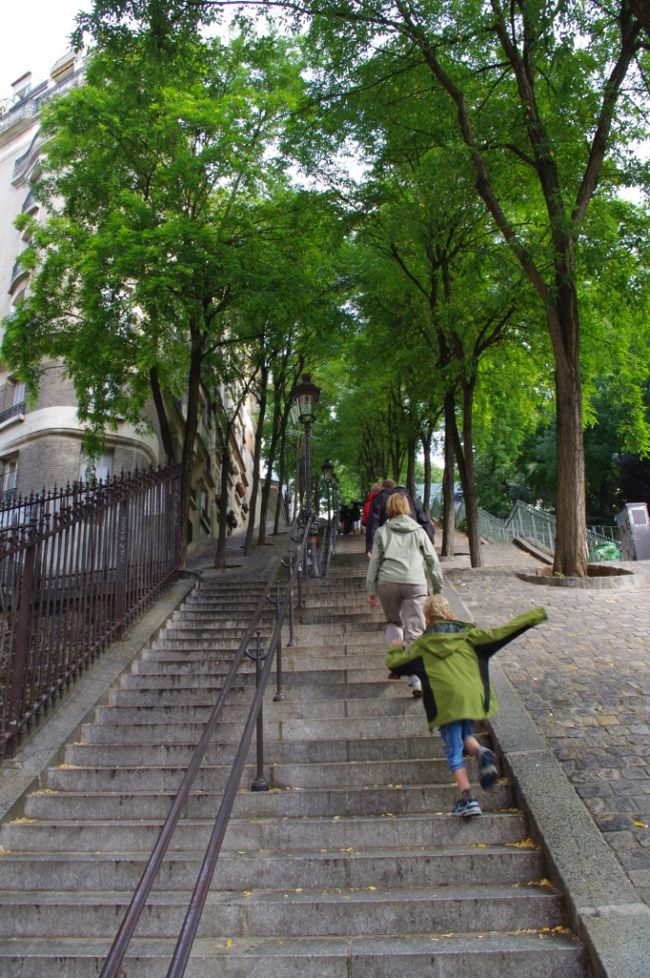 私たちは、もちろん階段で。