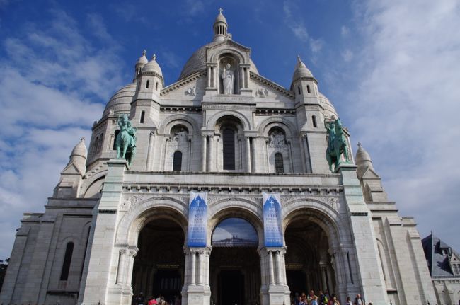 中に入ることもできますが、<br />私たちは入りませんでした。