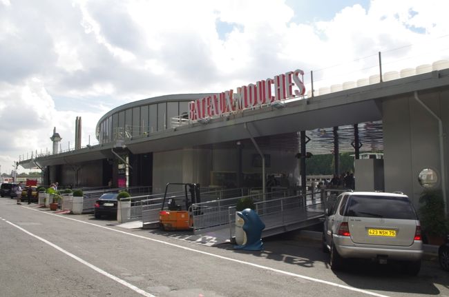 クルーズ船乗り場。<br />乗車料は１０ユーロ。<br />２０〜４５分間隔で運行されてます。