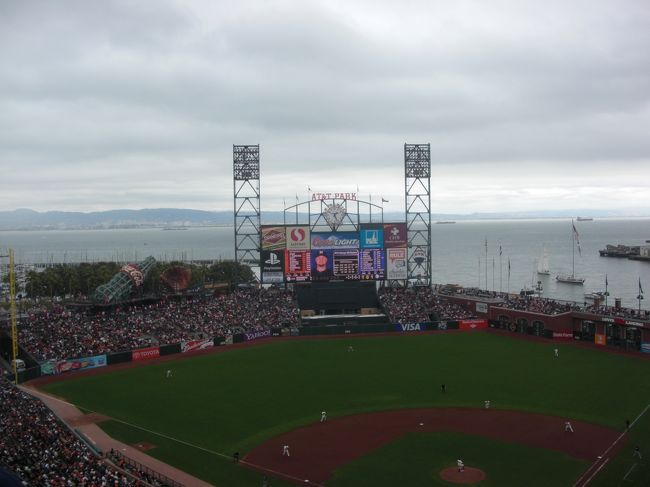 対岸のオークランド、バークレーまでよく見える。