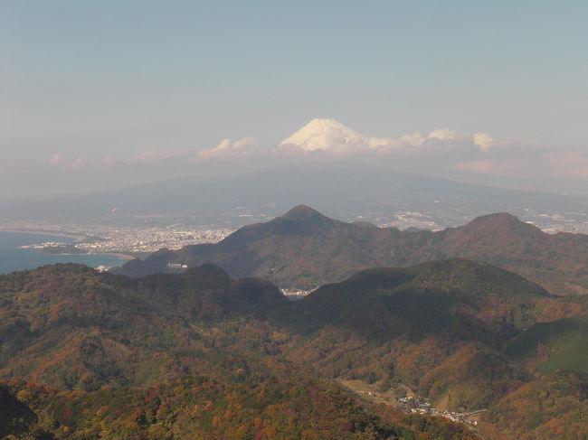 山頂からは富士山がよく見えます。とても綺麗です。