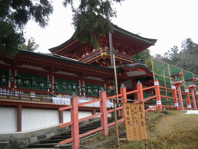 うってかわって、春日大社にやってきました。全国にある春日神社の総本社です。
