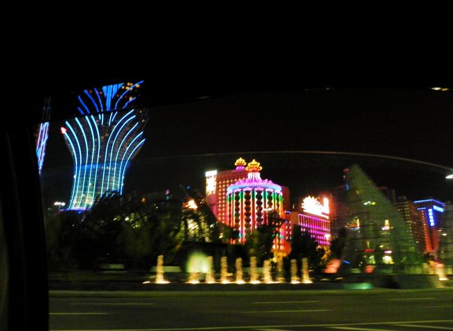 夜景撮りにおいらだけいこかなぁ<br /><br /><br /><br />タクシー、ホテルまで３８，５０Ｈｋｄ<br /><br /><br /><br /><br /><br /><br /><br /><br /><br /><br /><br /><br />