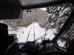 但馬三江−久美浜間のトンネルを抜けると雪景色!!


まさにホワイトクリスマス！
しばしの間雪景色に見とれてました。