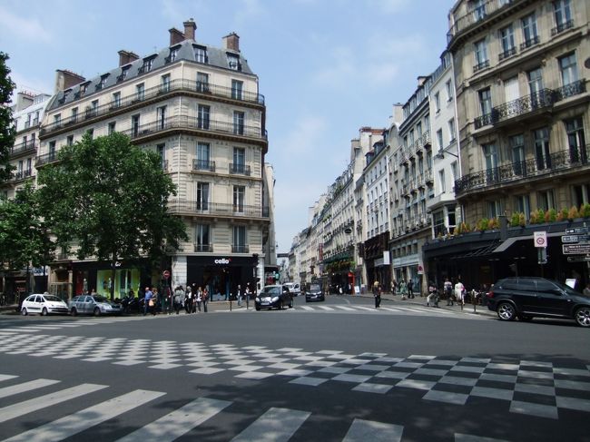 パリらしい街並み