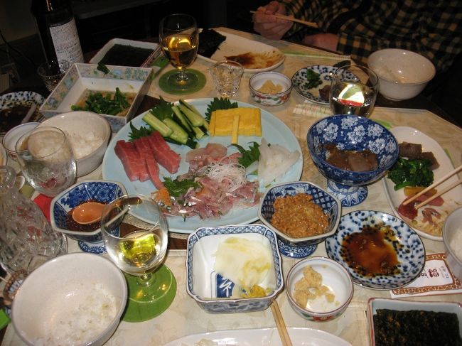 夕食前には、久々に遊びに来て居た兄と、温泉に入り<br />極楽、極楽のＪＯＳＡＮでした〜。（祝）<br /><br />夕食は大好物の手巻き寿司で、４ヶ月ぶりに美味しい<br />魚を食べました〜。（涙）