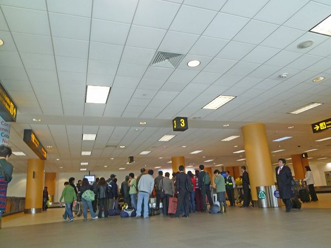 リマ空港ビル内