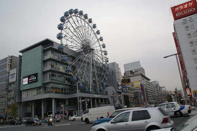 ●スカイボート＠サンシャインサカエ<br /><br />観覧車がまわっていました。<br />直径は40ｍあるようです。<br /><br />サンシャインサカエHP<br />http://www.sunshine-sakae.jp/index.html