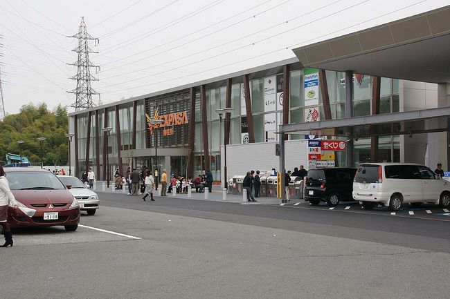 ●御在所SA＠東名阪道<br /><br />新しくなった御在所SAです。<br />東名阪を利用される方には、よくお世話になっているSAではないでしょうか？？<br />このSAには、四日市名物の“豚テキ”があります。