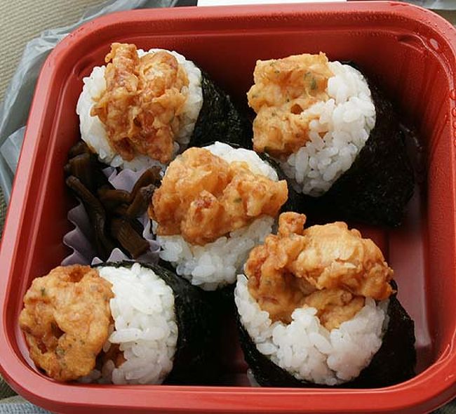 ●天むす＠御在所SA<br /><br />名古屋の旅行にふさわしく、最後は天むすで締めくくりました。