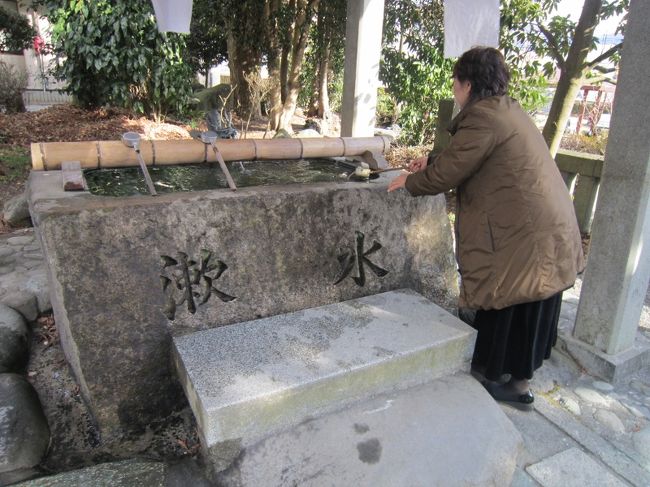 姉は毎年JOSANに、交通安全のお守りをくれます、年に<br />12回は飛行機に乗るので、有りがたい限りで〜す。（マジ）