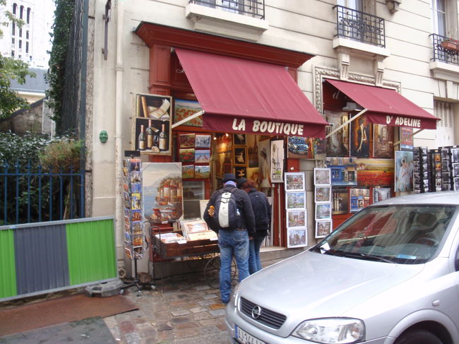 プチ画廊ですね。