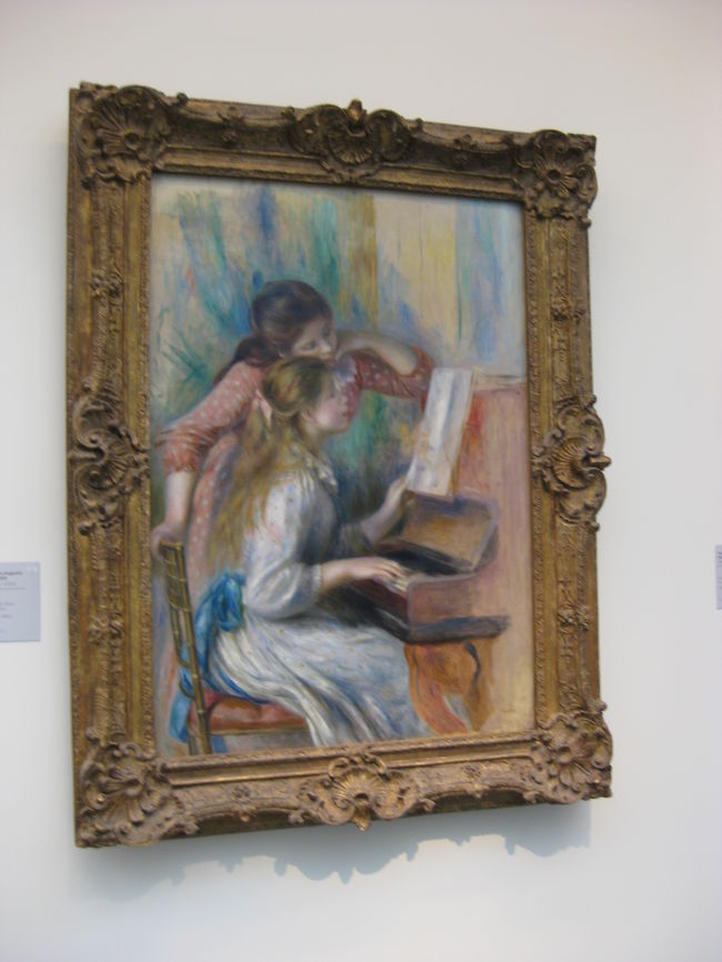 睡蓮を見終わると、地下へ向かいます。<br />ルノワールやモデリアーニ等の多くの絵が展示されています。