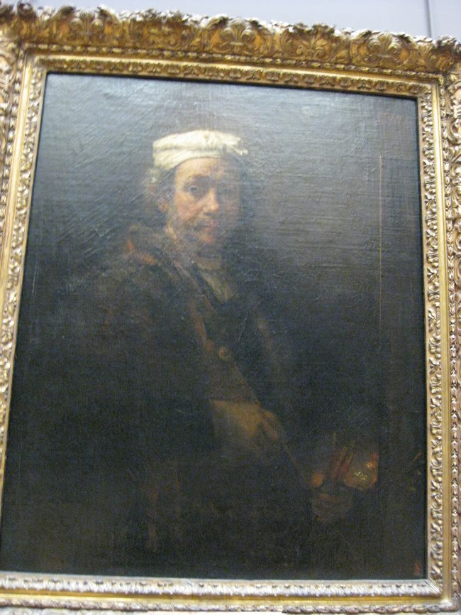 画架の前の自画像。