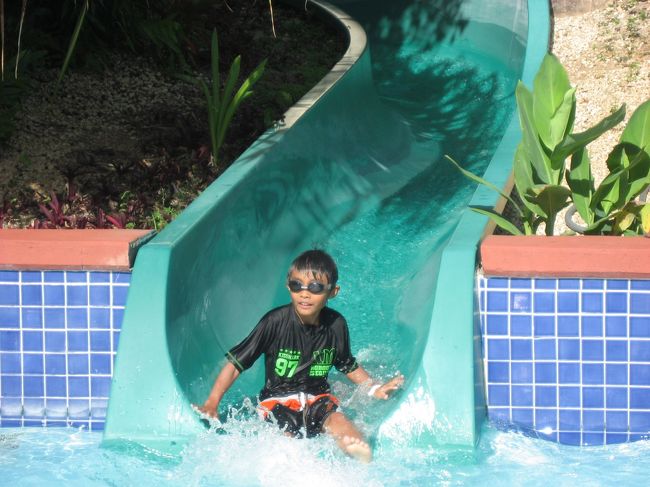 小さいけど一応スライダーもあり。