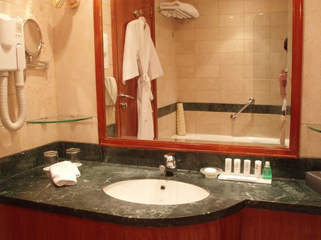 バスルームは広いです