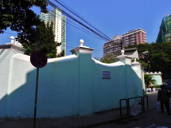 このあたり中国だとは思えない、<br /><br />でもしばらく行くとまったく違う雰囲気になるのがおもしろいね