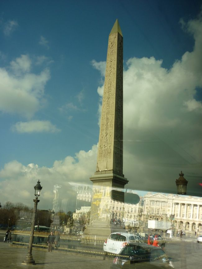 ダビンチコードで出てきたオベリスク<br />エジプトからかっぱらってきたらしい