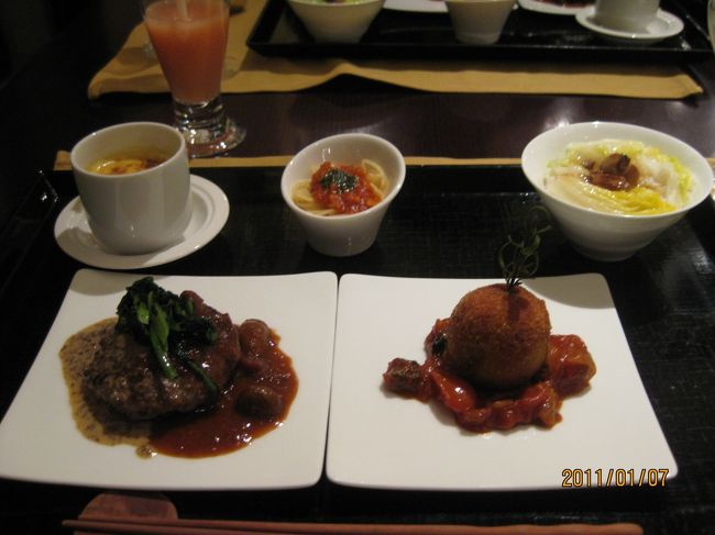 フレンチ膳<br /><br />スパゲッテイ、季節野菜クリームスープをカレー風味のグラタン仕立て<br /><br />カニクリームコロッケ　沖縄野菜野菜の煮込み添え<br /><br />石垣牛のハンバーグ、2種の椎茸ソース。<br /><br />フォアグラ丼。<br /><br />クリームアンジェ　ライチの泡雪風　牛乳のソルべ添え