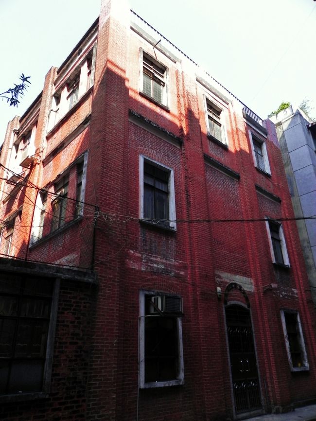 坂のぼるのしゃーないけどながいのいややからジグザグにきたらここに出た