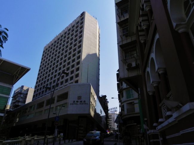 着いた♪<br /><br />１０時４６分<br /><br />なんや、ちょうど１時間やがな<br /><br /><br />さてちょっくら休憩<br /><br />のっ　つもりがけっこうゆっくりしすぎちまいました。<br /><br />まぁ朝飯たっぷりホテルで食べてるからね