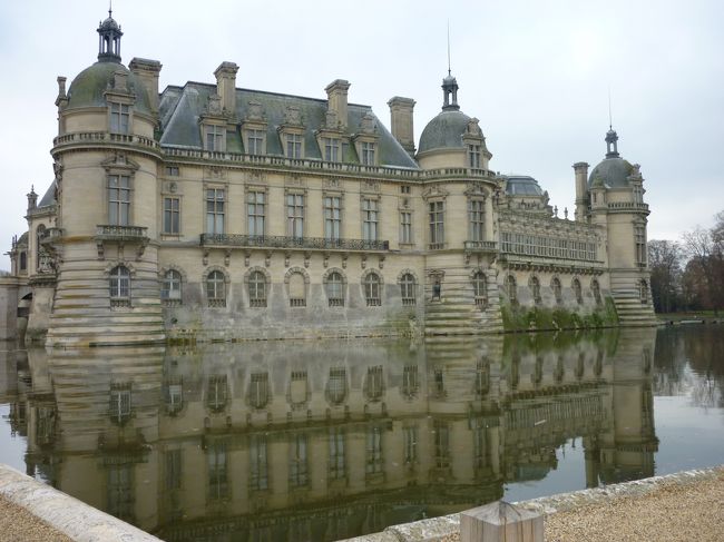 池に映る城もきれいだった