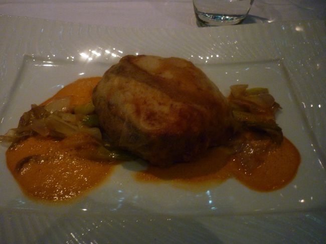 ほろほろ鳥ときのこのパイ包み