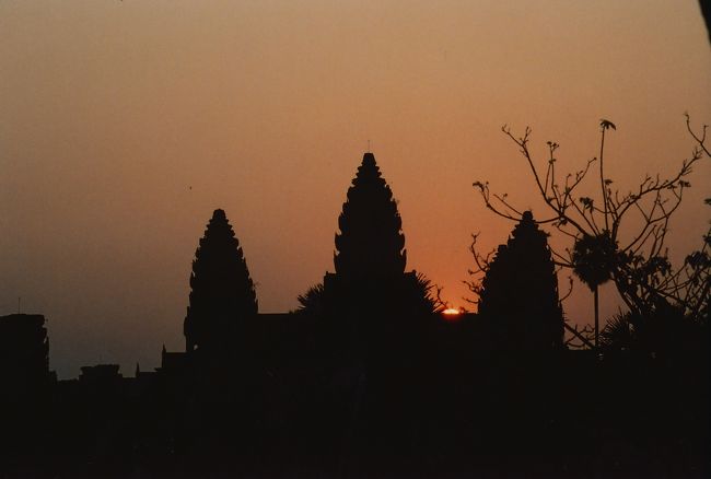 遺跡から遺跡の移動はトゥクトゥクだったけど、やっぱり一日中歩いたから疲れたーーーーーー