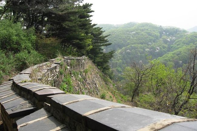 ⑨城南(ソンナム)市：93万人：韓国で初めてとなる、1973年に人工的に開発されたソウル近郊の街です。<br /><br />＊韓国紀行15：城南市・南漢山城<br />http://4travel.jp/traveler/tabitonokumasan/album/10169942/