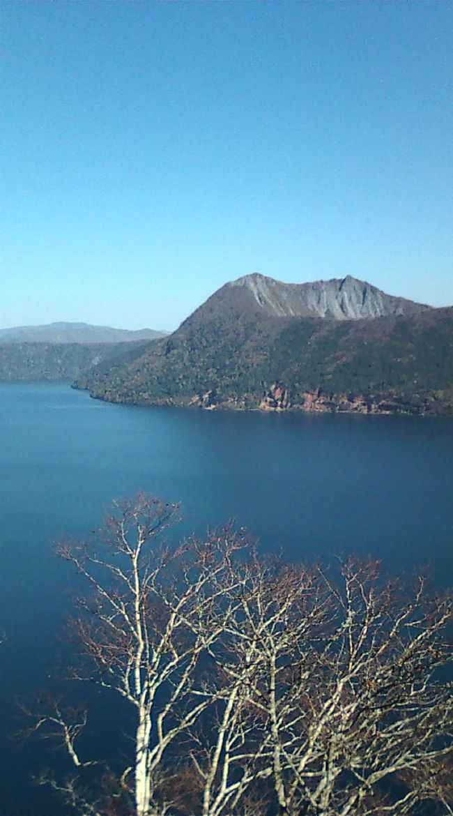 摩周湖は季節ごとに表情を変えるとのこと。　ほかの季節も来てみたい。<br />