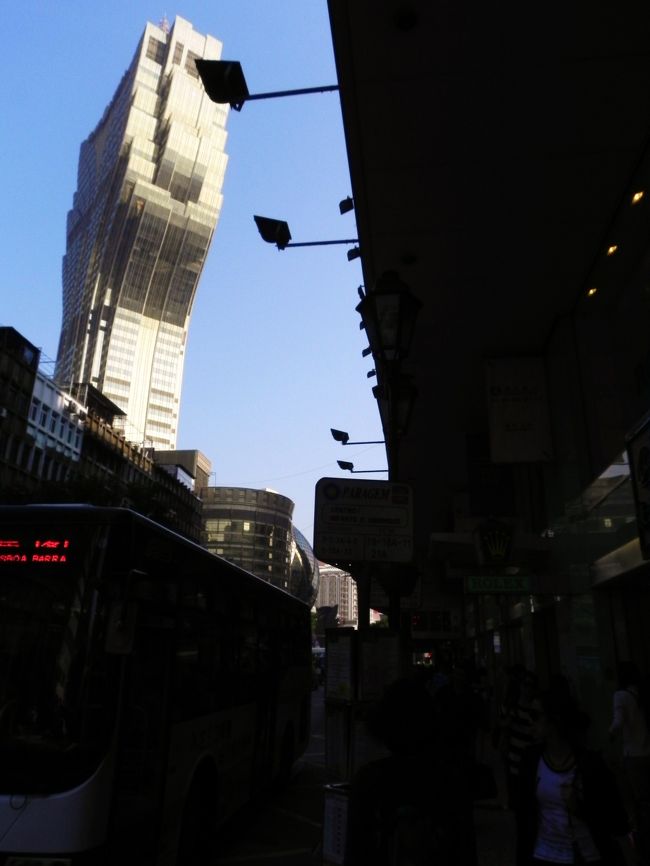 何回みても異様ですな