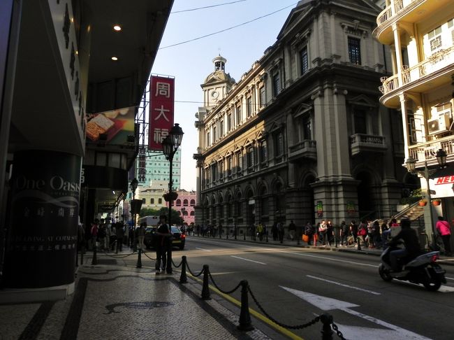 この宝石屋さん、一等地すべて出店してはるねー、ちょっと眼につきすぎじゃないですかい？