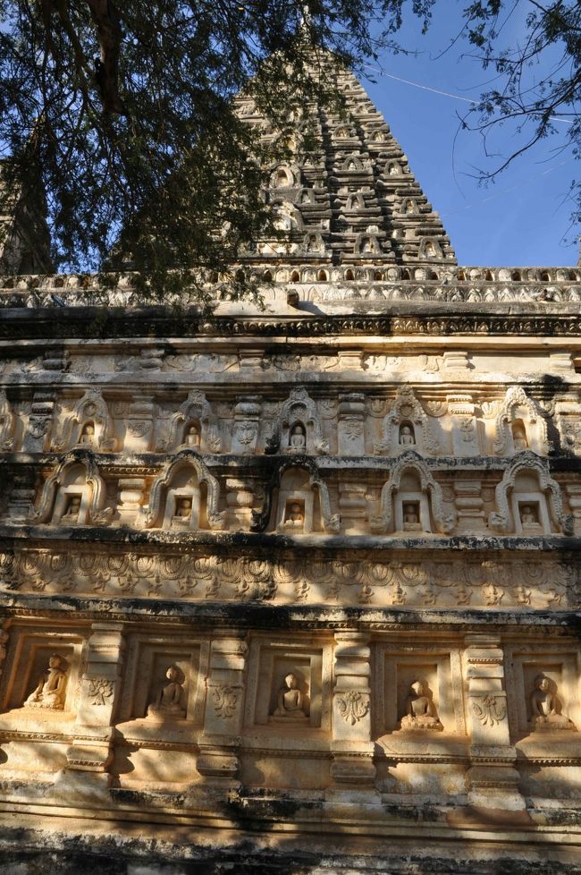 ・・・でもこれは、たぶんマハーボディー・パヤーです。