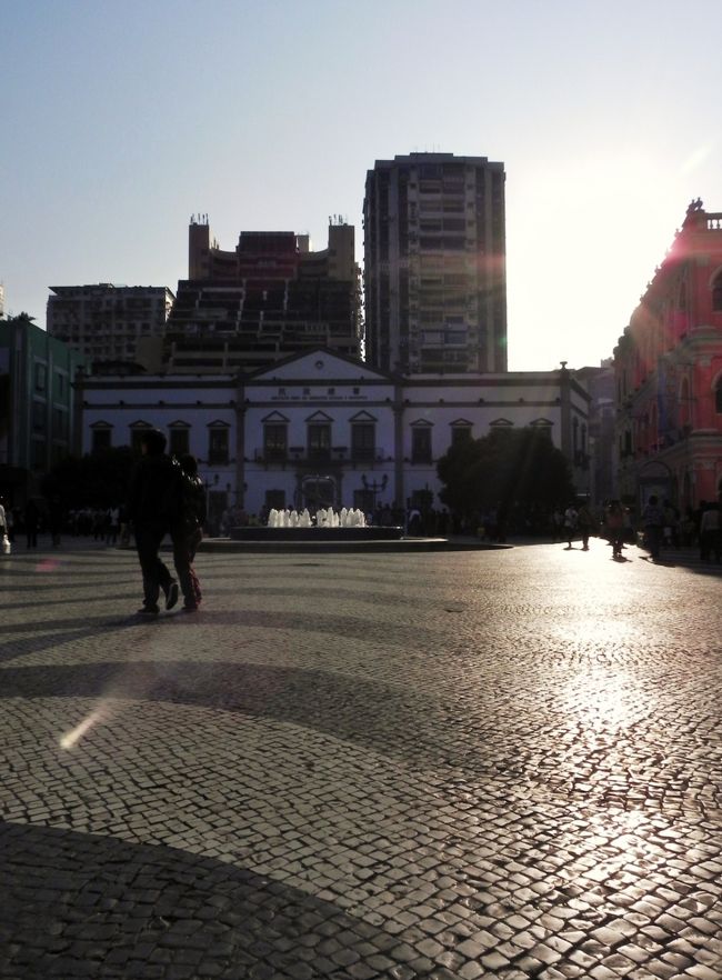 週末とえらい違いやな<br /><br /><br />それはまるで、これを話してもええのかどうか？でも話してみたらどうなるのかちょっといたずらっ子みたいなそぶりで