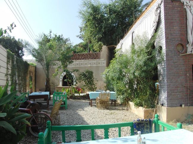 ランチ。<br />日本人のために作られたようなレストランらしい。<br />実際、日本人しかいなかった。