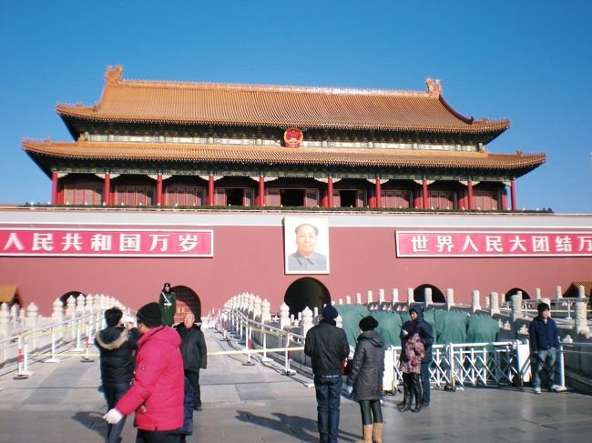 毛沢東に帰国のご挨拶（笑）です。