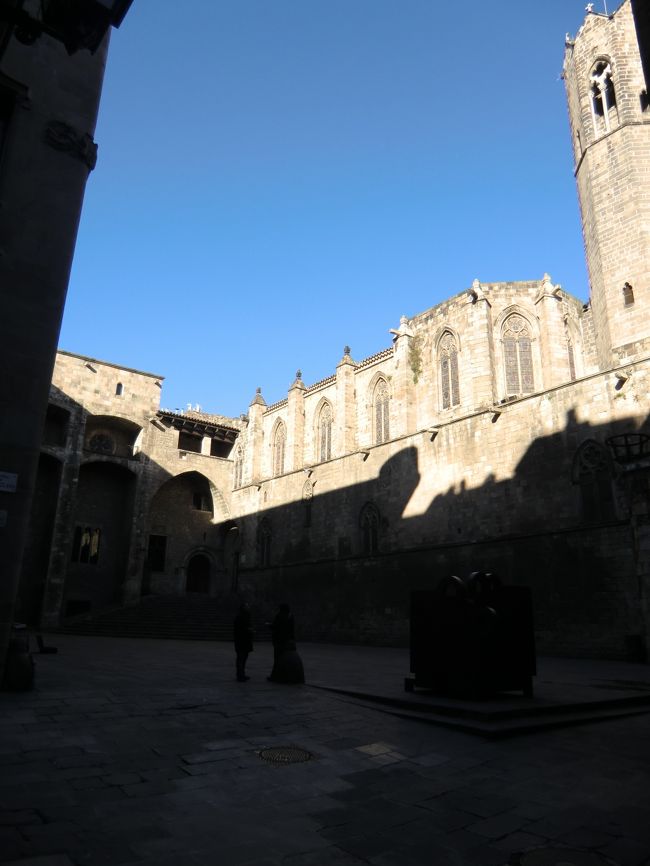 ゴシック地区の王の広場<br /><br />迷ってたら着いた。<br />