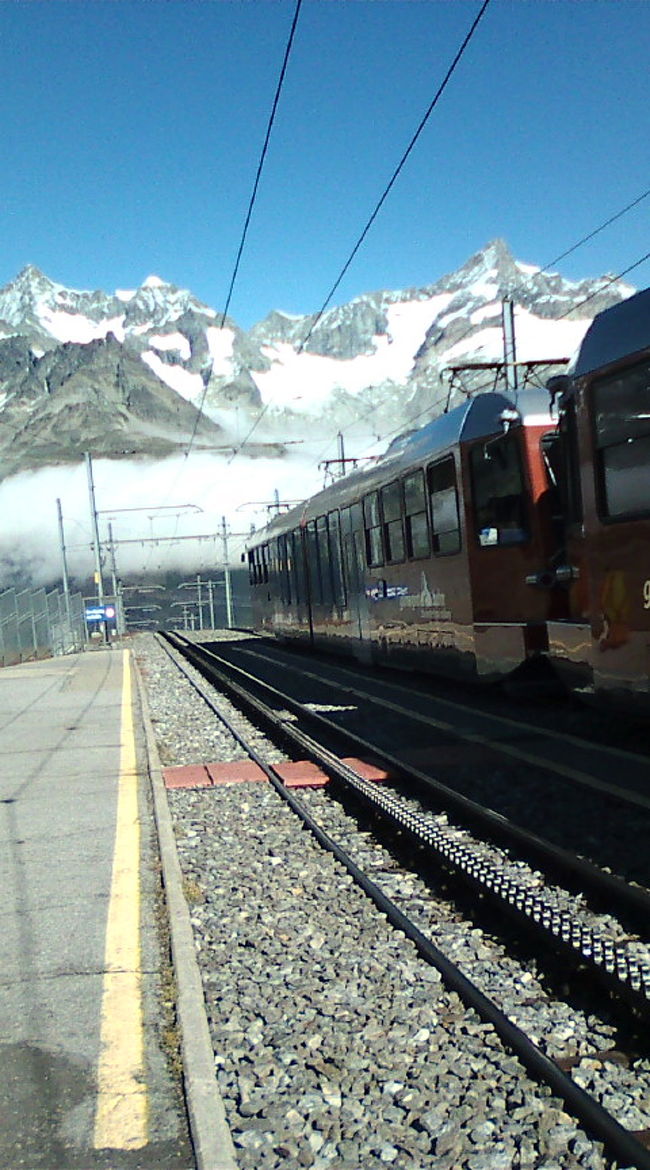 天気もいいし、景色もグッド^＾<br />ああ〜スイス来た。（笑）<br /><br />世界の車窓から　みたいな