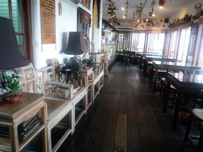 店内。。。とても綺麗です☆