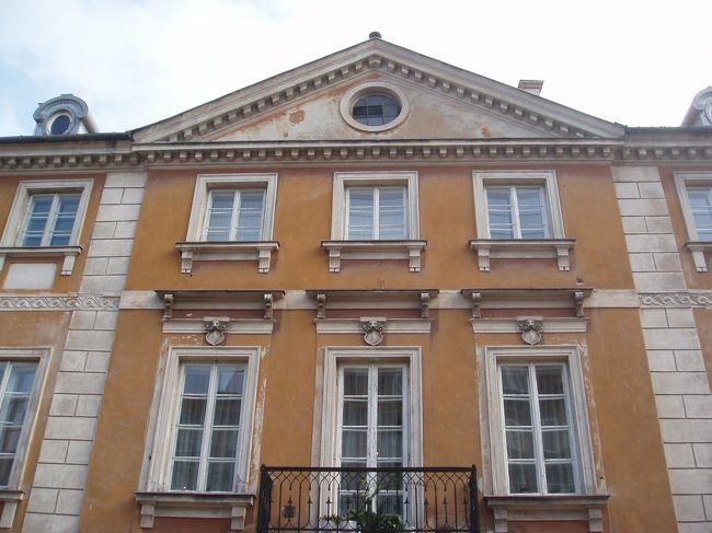 キューリー夫人博物館。ここに入ってみます。