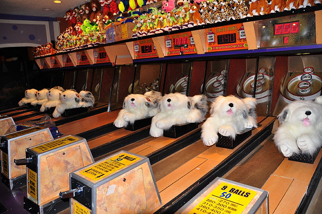 ２５日　１２：２７<br /><br />ゲームコーナー　　<br /><br />大きなワンちゃんの景品<br /><br />我が家の娘２人を想う。早く逢いたいな