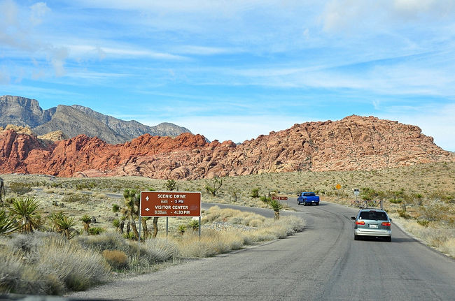 ２６日　１３：５９<br /><br /><br /><br />ビューポイントにはパーキングがあります<br /><br />幾つもあったけど年末という事もあり結構満車